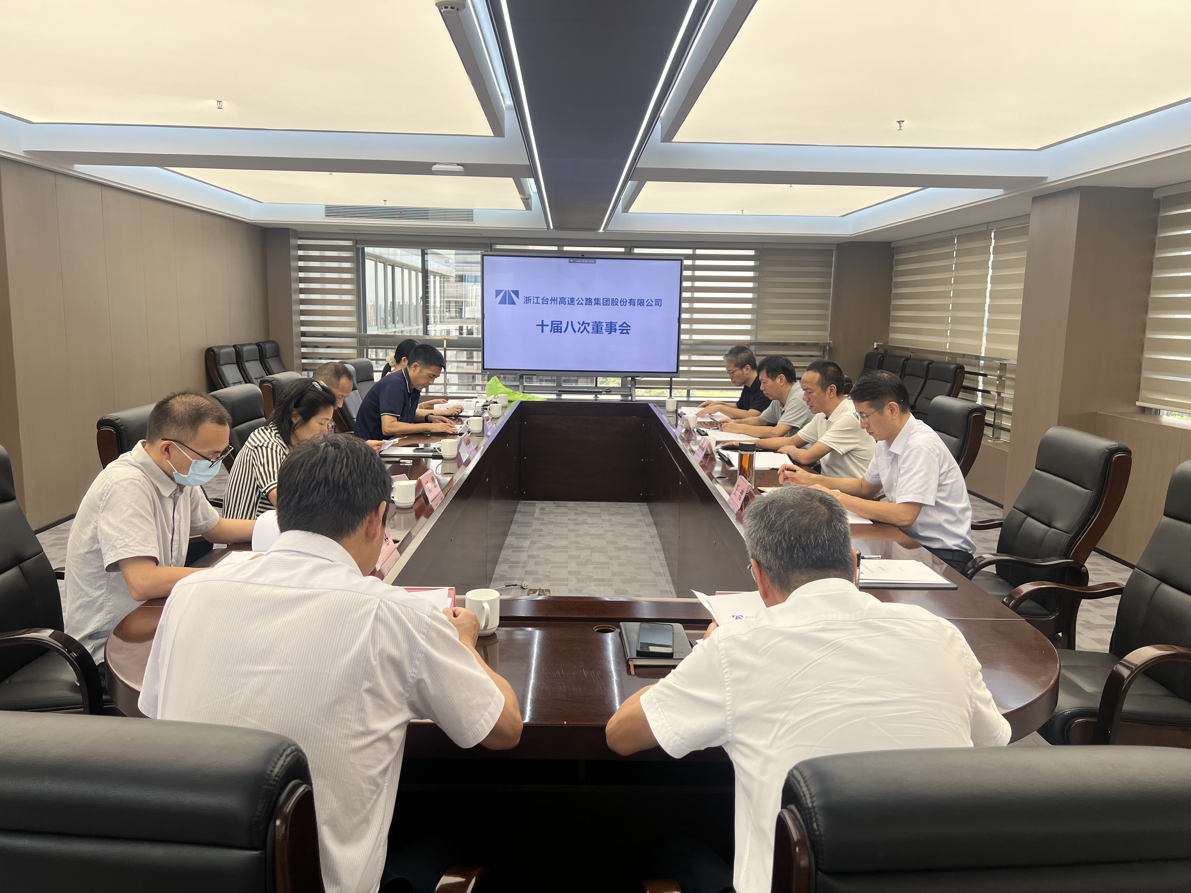 1756955765741677.jpg 993c2b33b21b3a81f40211598ad5f3b.jpg