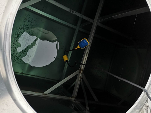 水箱里清澈的飲用水 金衛軍攝_副本.jpg